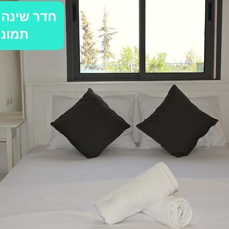 מטולה מול חרמון Metula Exterior foto