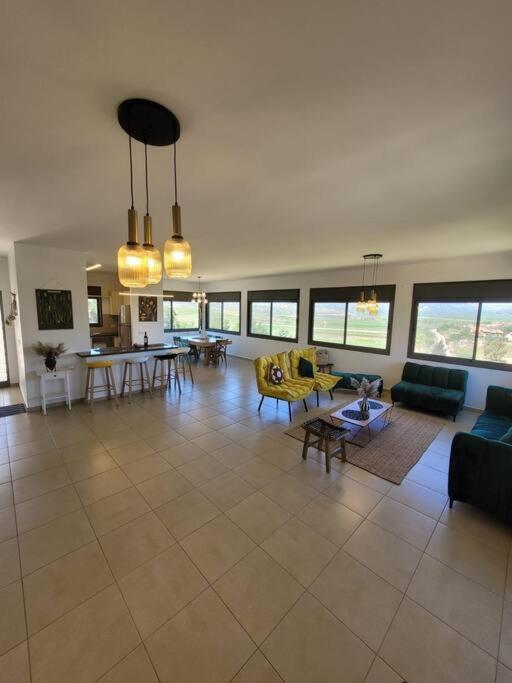 מטולה מול חרמון Metula Exterior foto